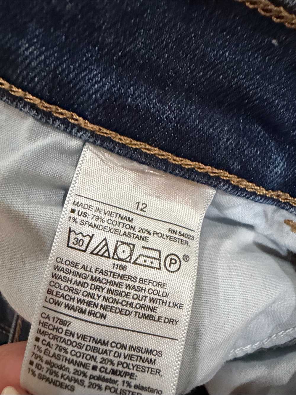 Old Navy Dark Blue Denim Women's Roll-Cuff Shorts - Picture 4 of 4